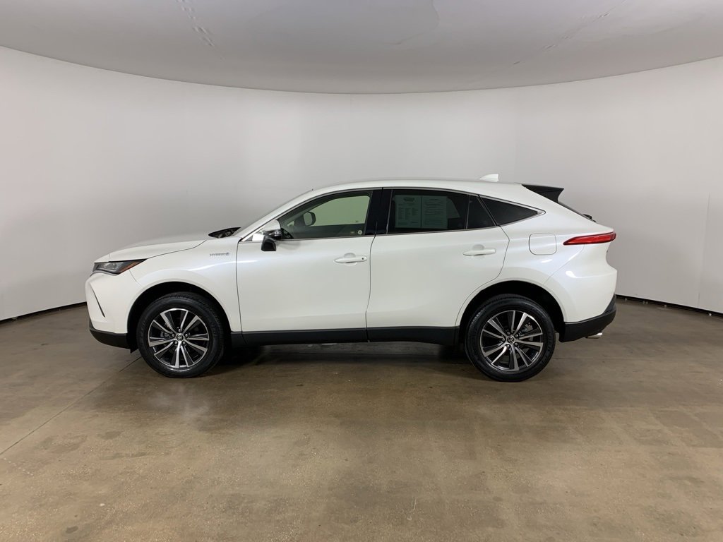 Used 2021 Toyota Venza LE image 34