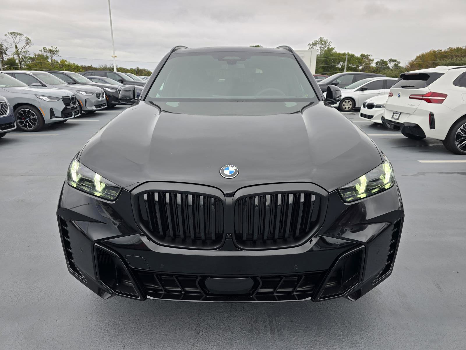 New 2026 BMW X5 xDrive40i w/ M Sport Package image 2