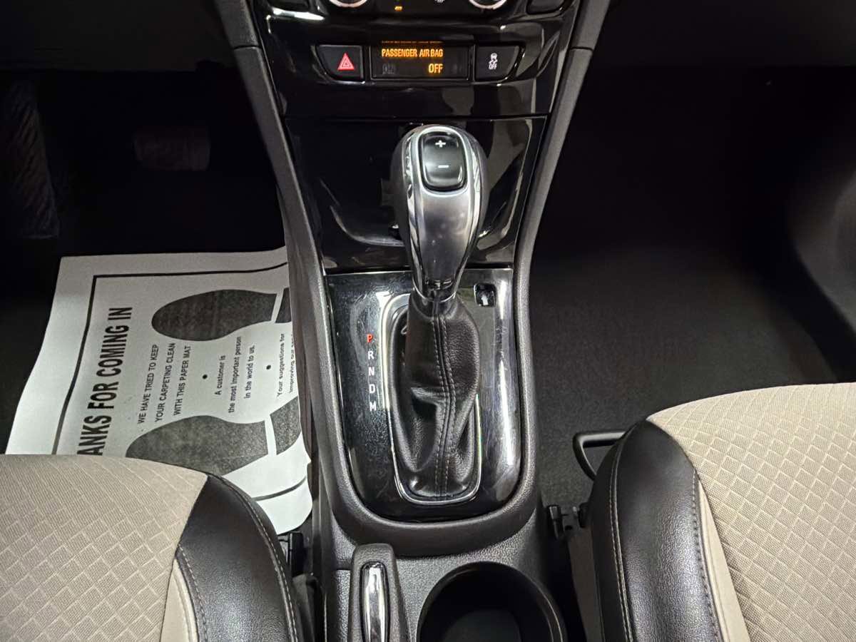 Used 2020 Buick Encore Preferred image 21