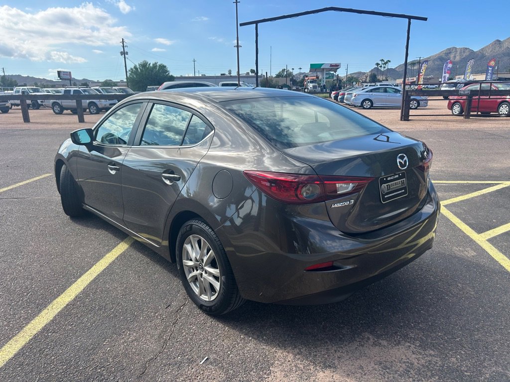 Used 2016 MAZDA MAZDA3 i Sport w/ Preferred Equipment Package image 3