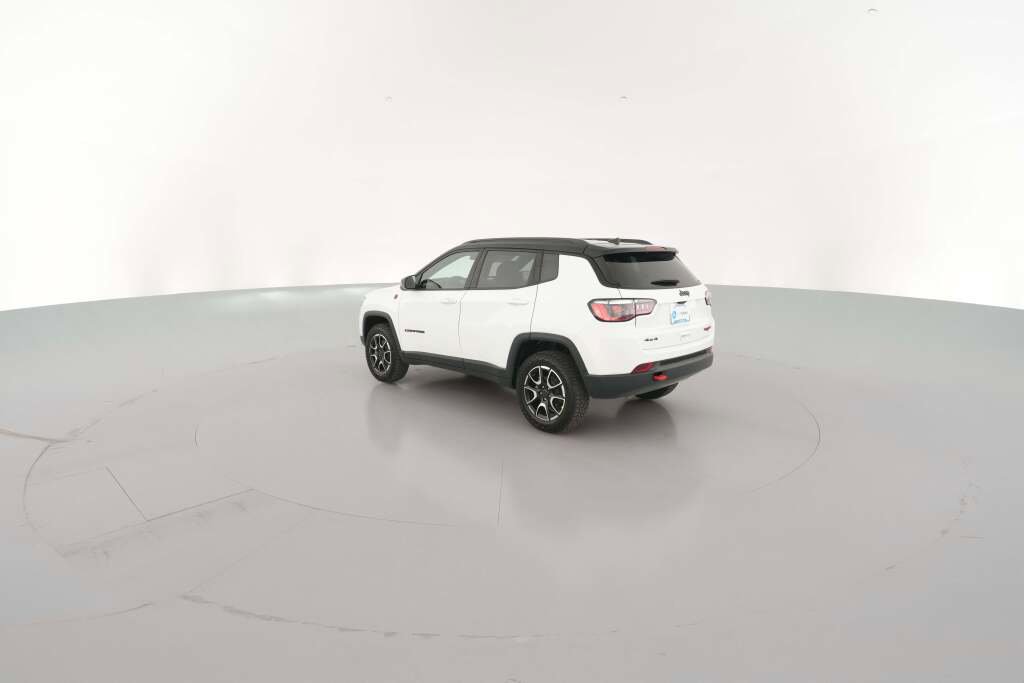 New 2026 Jeep Compass Trailhawk image 8