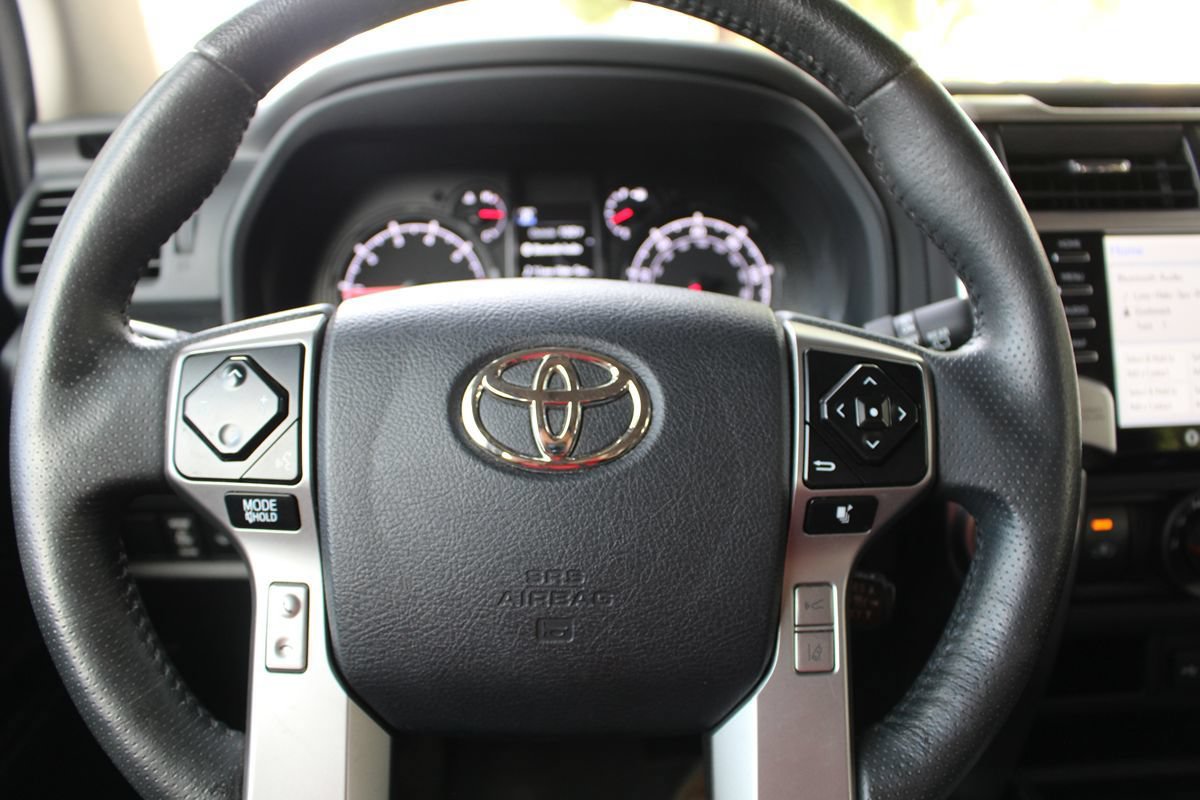 Used 2022 Toyota 4Runner SR5 Premium w/ Moonroof Package AWD/4WD image 26