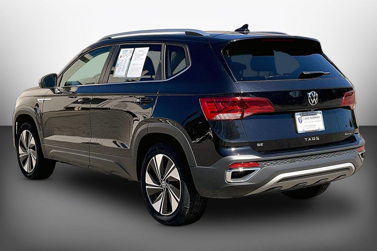 Used 2024 Volkswagen Taos SE AWD/4WD image 6