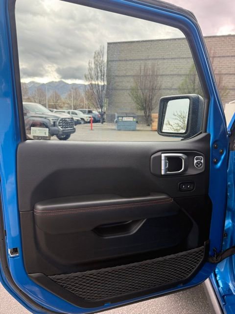Used 2024 Jeep Wrangler Unlimited Rubicon AWD/4WD image 13