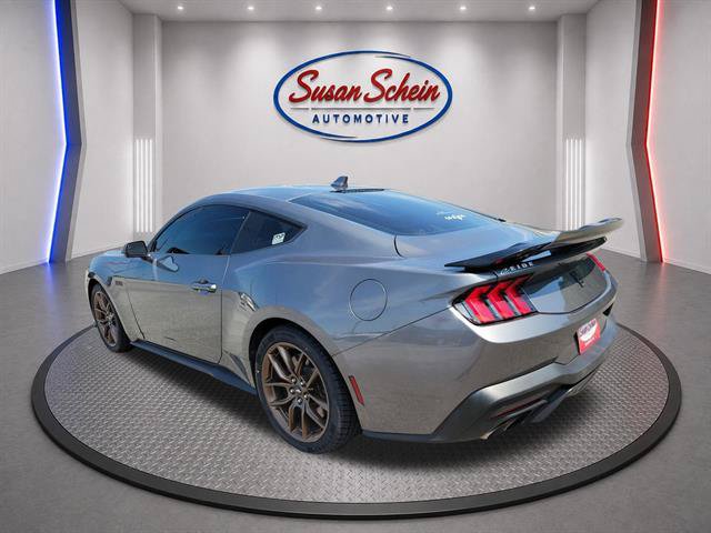 Used 2024 Ford Mustang GT Premium RWD image 7