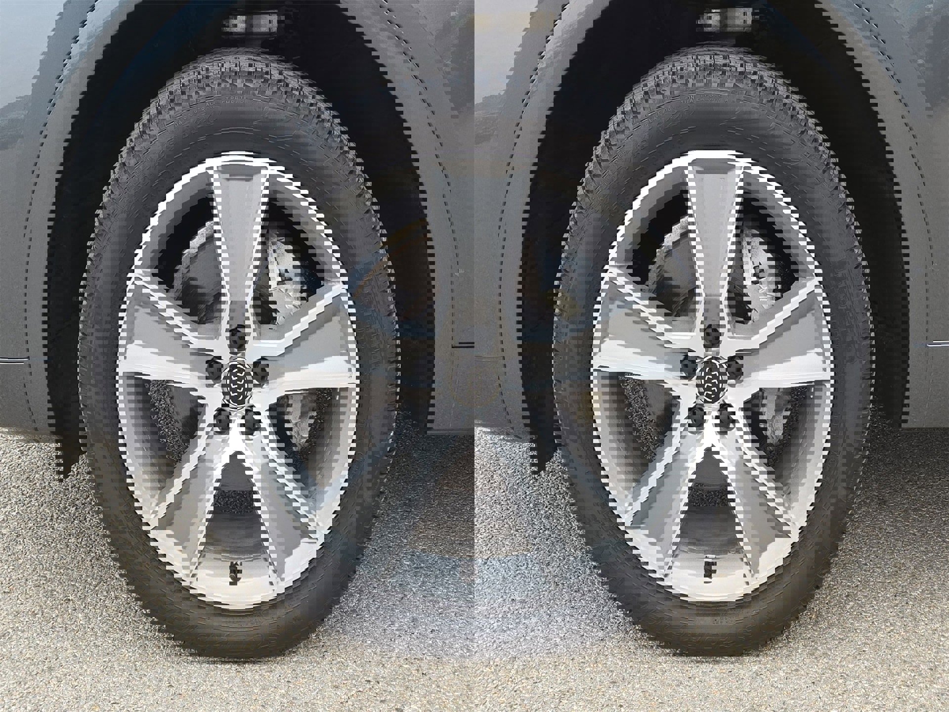 Certified 2025 Audi Q5 2.0T Premium w/ Convenience Plus Package image 11