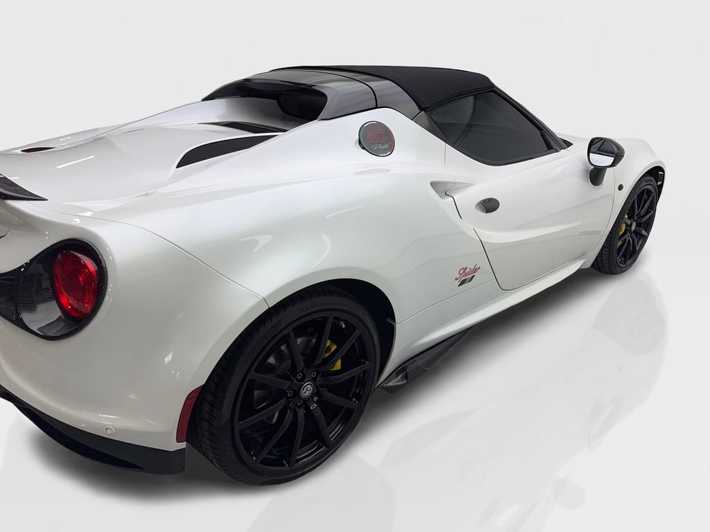 Used 2018 Alfa Romeo 4C Spider RWD image 13