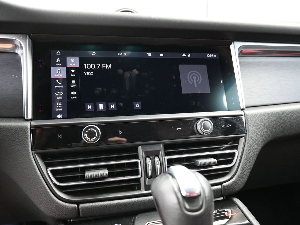 Certified 2023 Porsche Macan GTS image 8