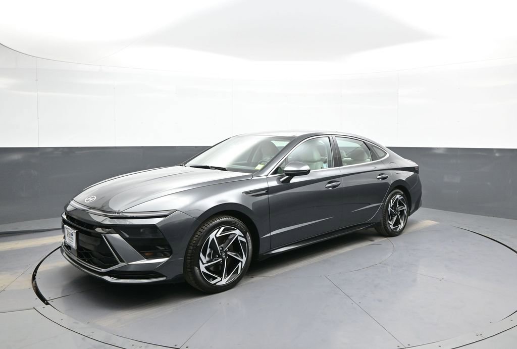 Certified 2025 Hyundai Sonata SEL FWD image 10