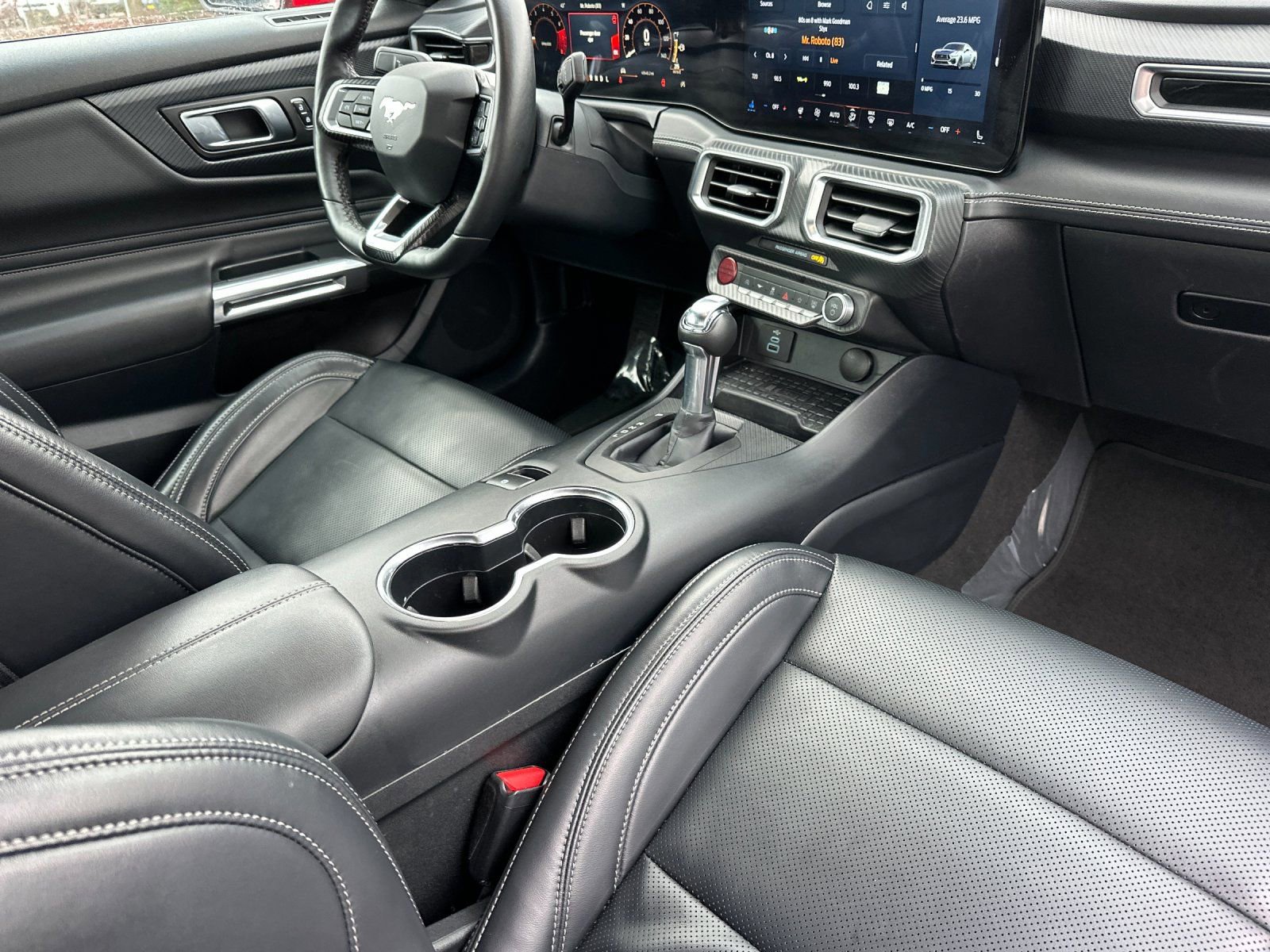 Used 2024 Ford Mustang Premium image 14