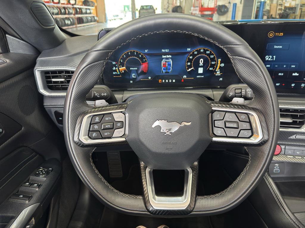 Used 2025 Ford Mustang GT Premium RWD image 16
