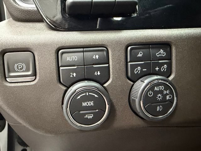 Certified 2023 Chevrolet Silverado 1500 LTZ w/ LTZ Premium Package AWD/4WD image 17