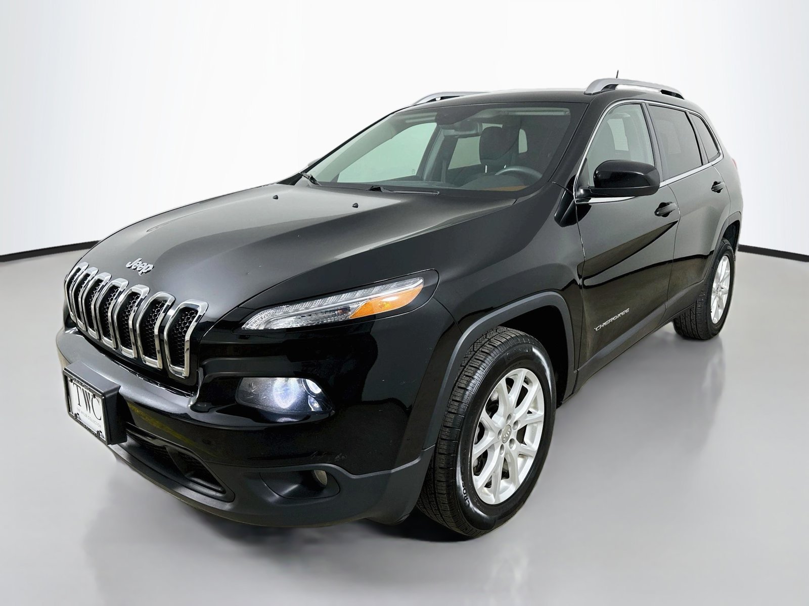 Used 2017 Jeep Cherokee Latitude w/ Cold Weather Group
