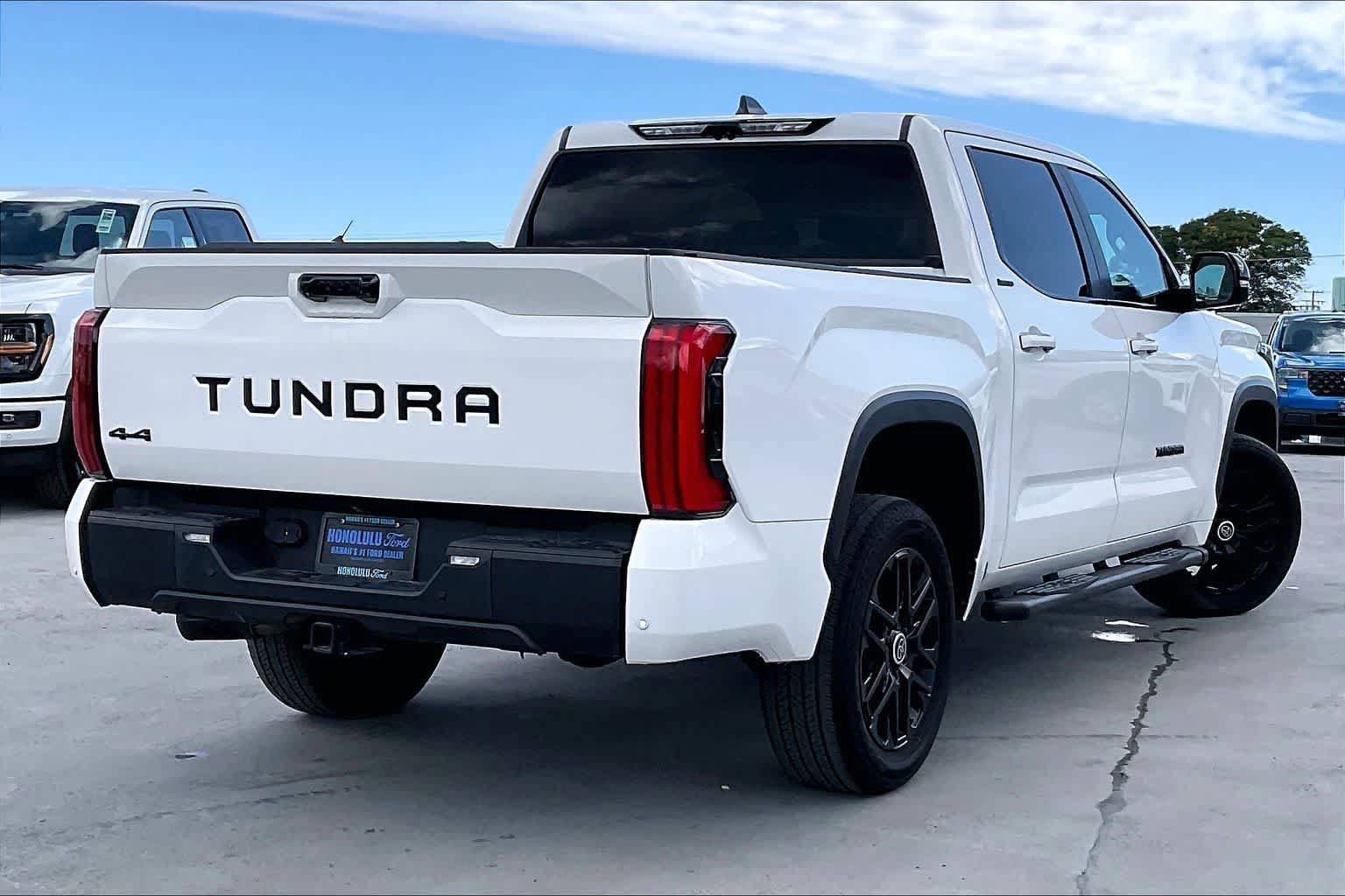 Used 2024 Toyota Tundra Limited AWD/4WD image 22