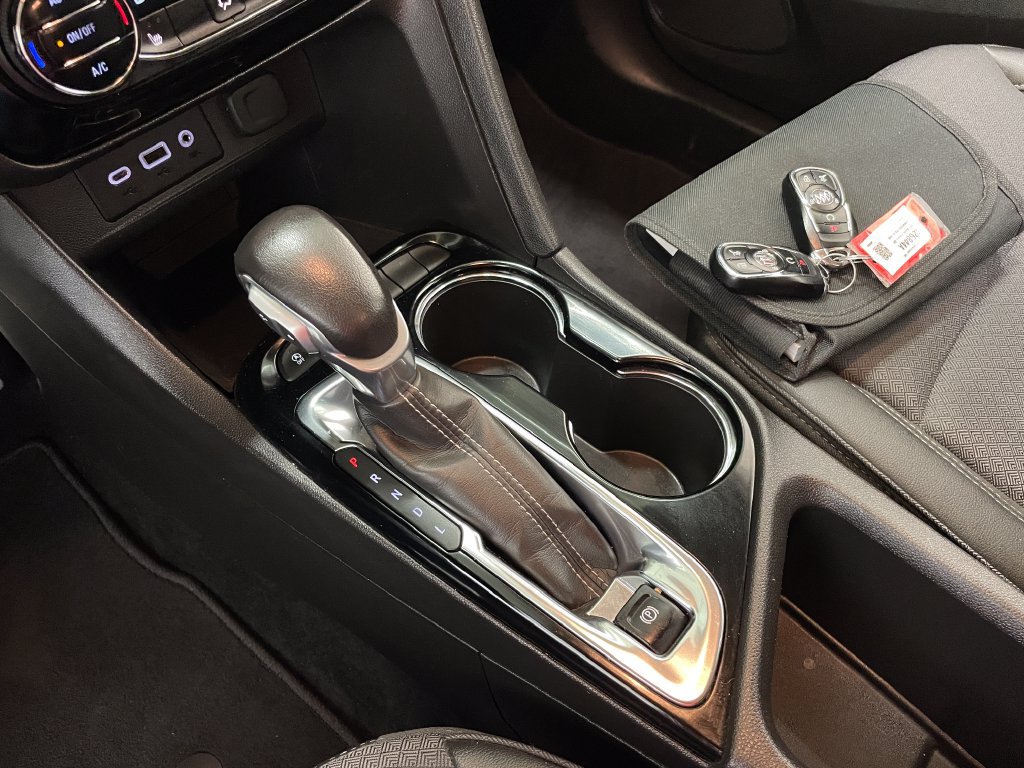 Used 2023 Buick Encore GX Select w/ Sport Touring Package FWD image 30