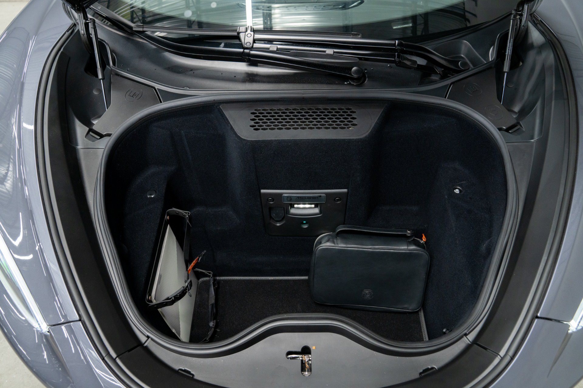 Used 2025 McLaren GTS RWD image 18