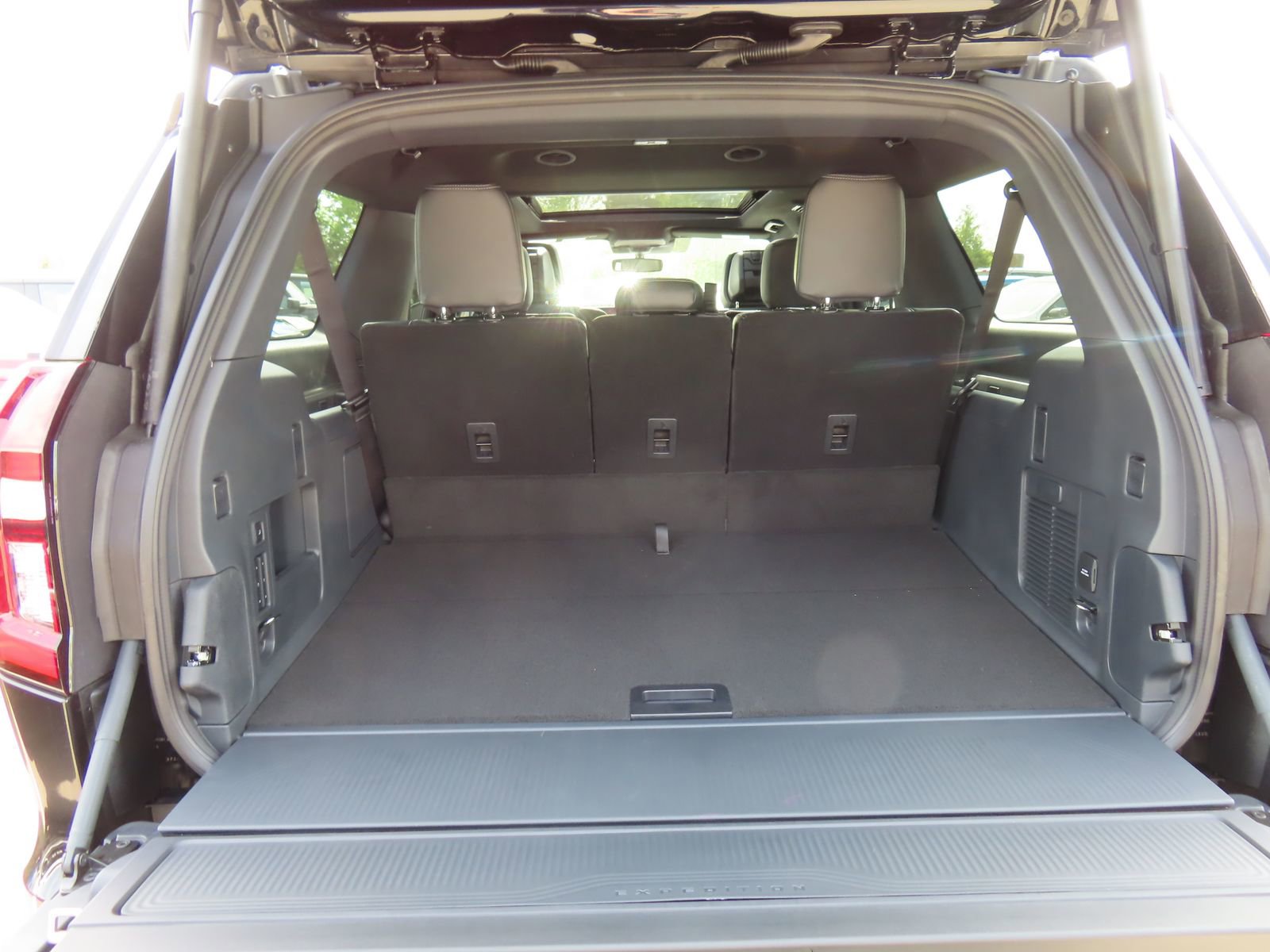 New 2026 Ford Expedition Max Platinum AWD/4WD image 22
