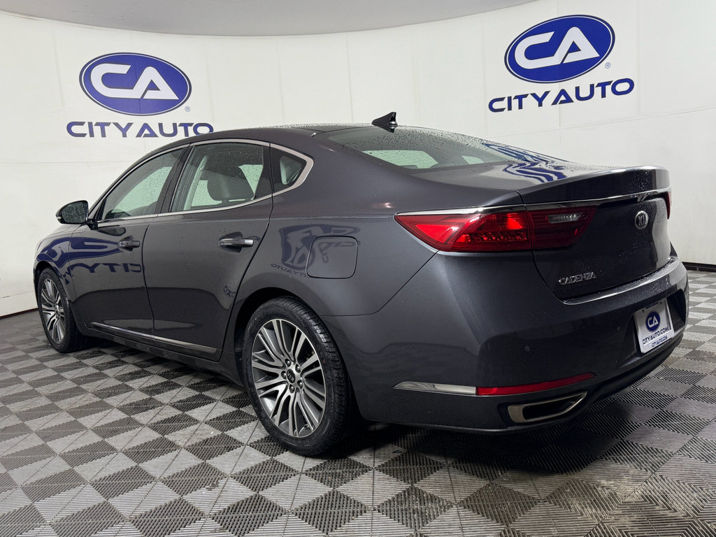 Used 2018 Kia Cadenza Technology image 9