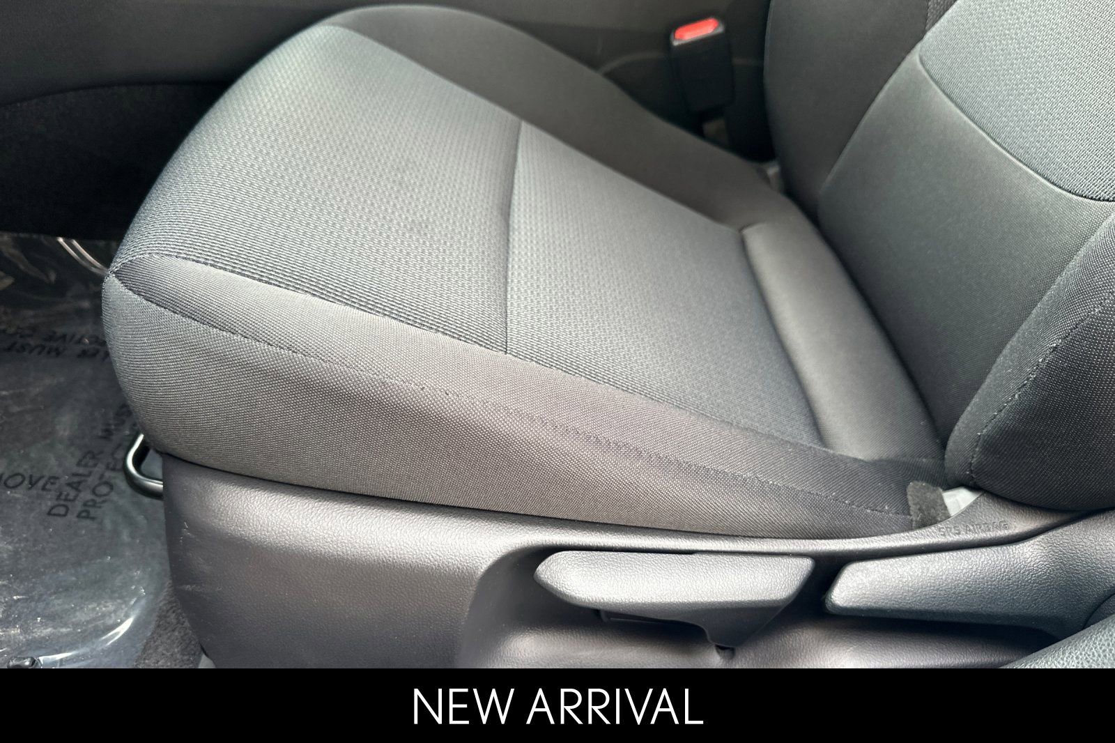 Used 2025 Toyota Prius LE image 12