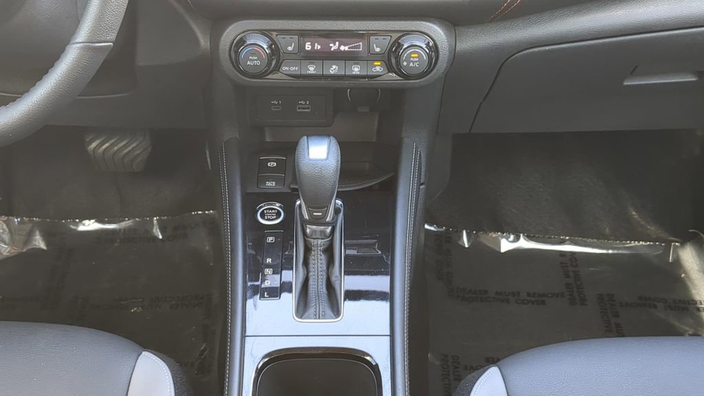 Certified 2023 Nissan Kicks SR w/ SR Premium Package FWD image 15