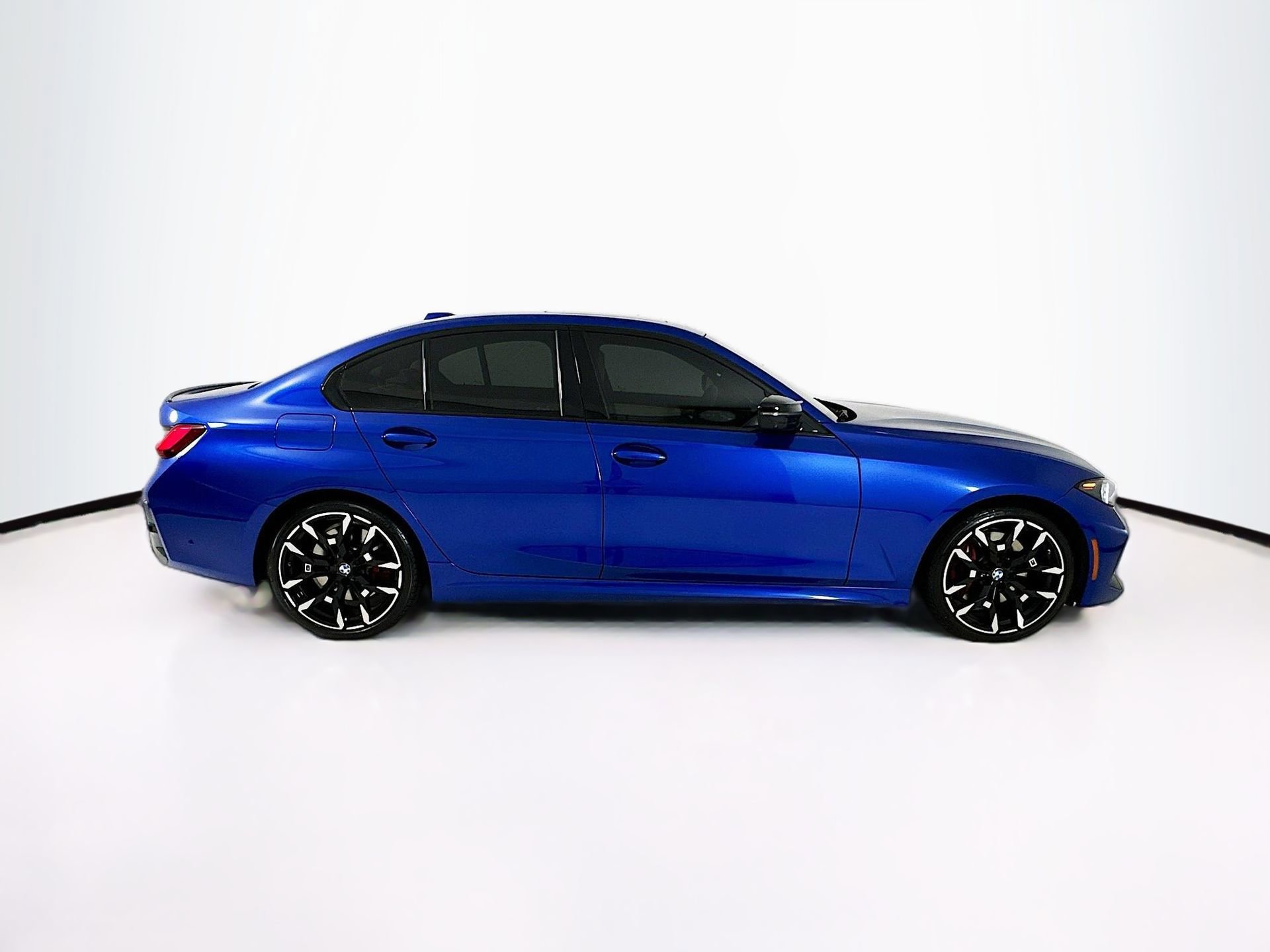Used 2025 BMW M340i xDrive w/ Premium Package image 9