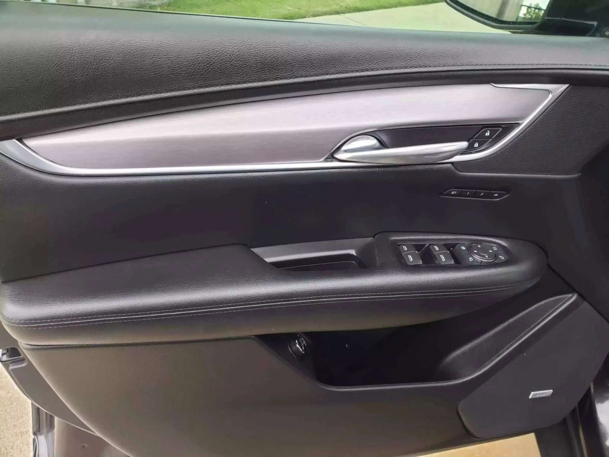 Used 2018 Cadillac XT5 Premium Luxury image 9