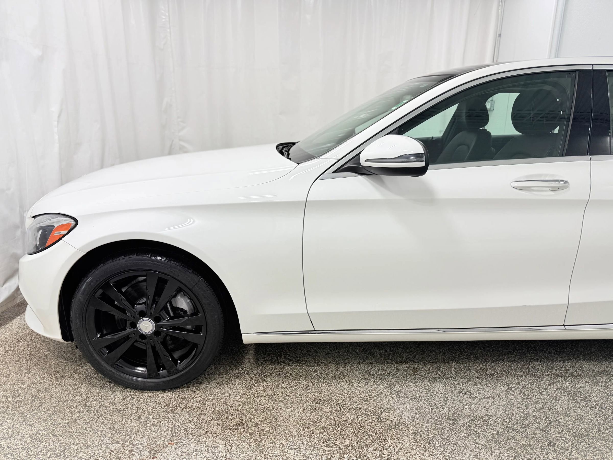 Used 2017 Mercedes-Benz C 300 4MATIC Sedan image 4