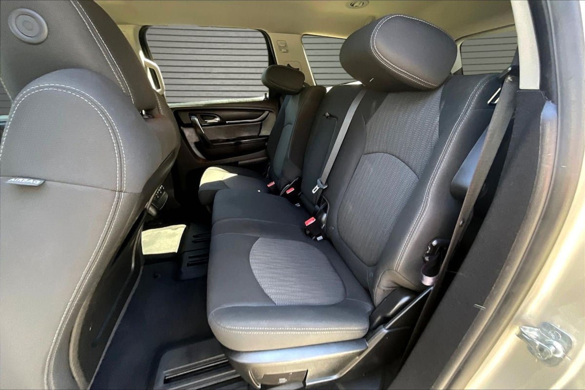Used 2013 Chevrolet Traverse LT w/ All-Star Edition AWD/4WD image 21