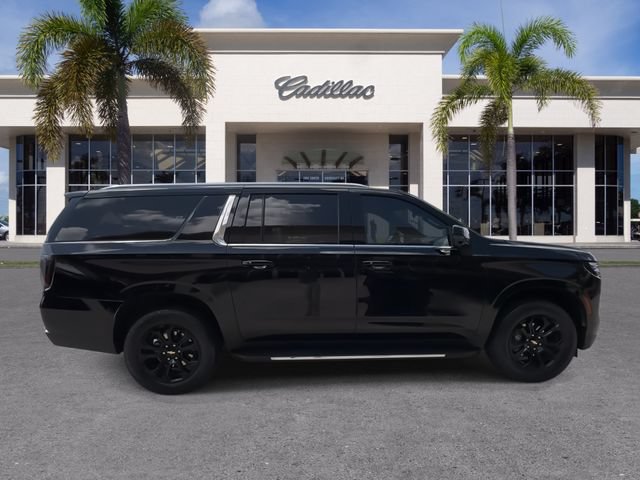 Certified 2025 Chevrolet Suburban LT w/ Comfort Package RWD image 16