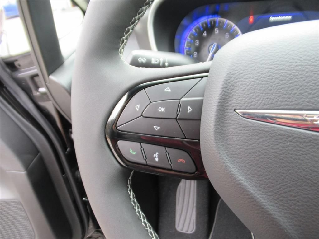 New 2026 Chrysler Pacifica Select w/ S Appearance Package FWD image 19