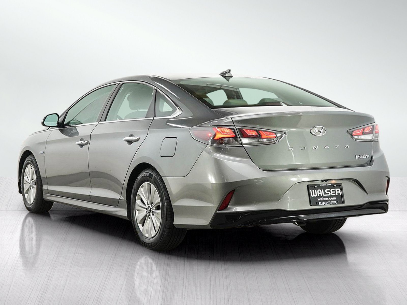 Used 2018 Hyundai Sonata SE FWD image 3