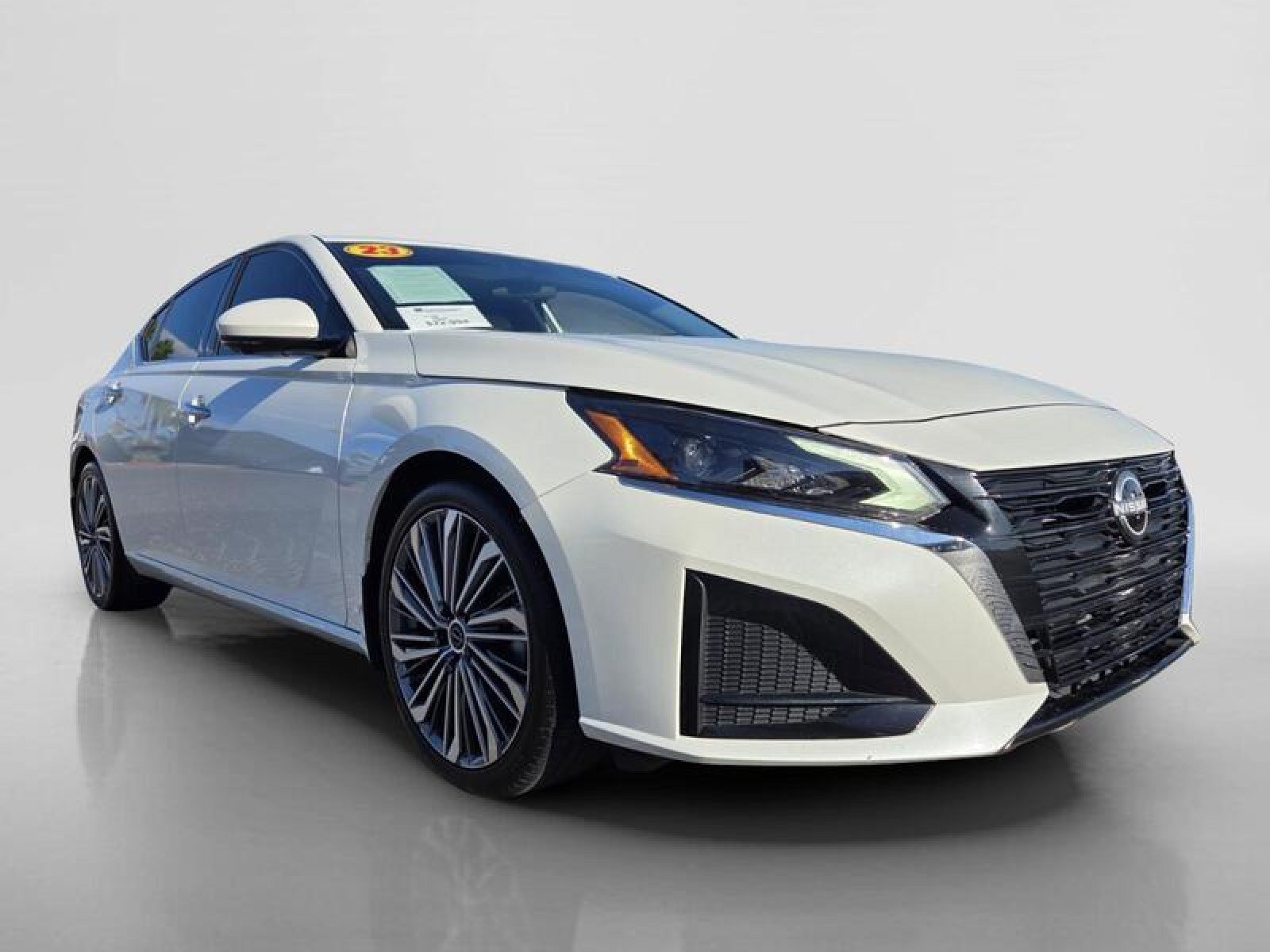 Used 2023 Nissan Altima 2.5 SL FWD image 7