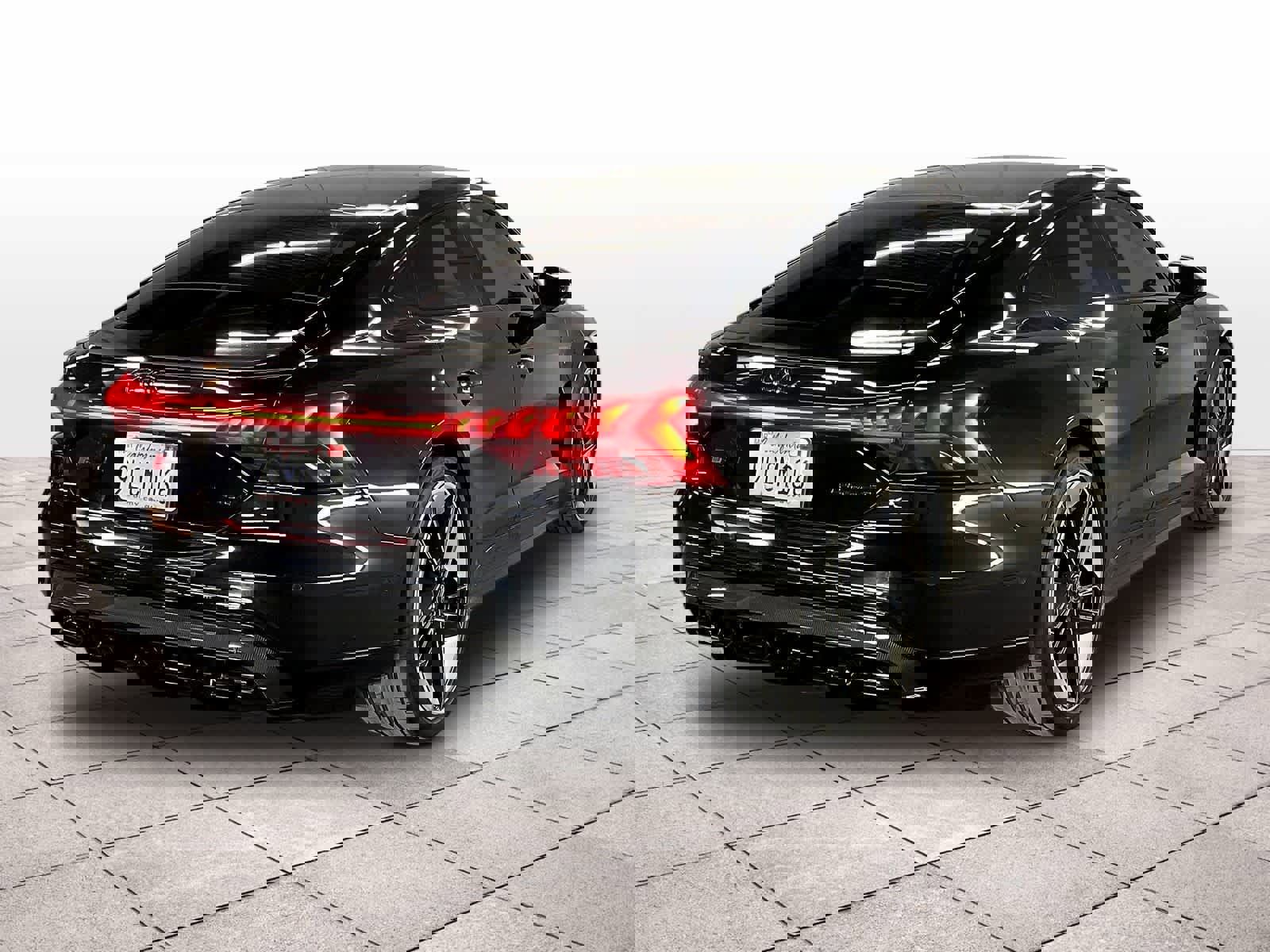 Used 2024 Audi RS e-tron GT w/ Ceramic Brake Package image 14