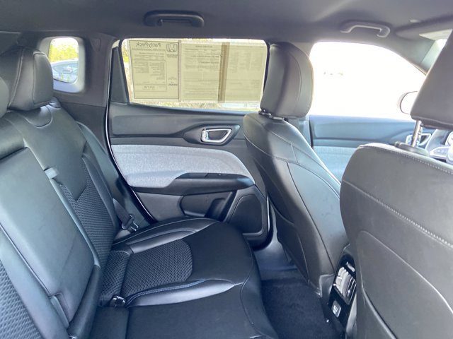 Used 2024 Jeep Compass Latitude image 20