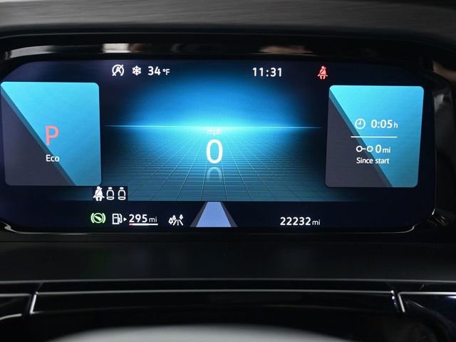 Used 2025 Volkswagen Atlas Cross Sport SE image 9