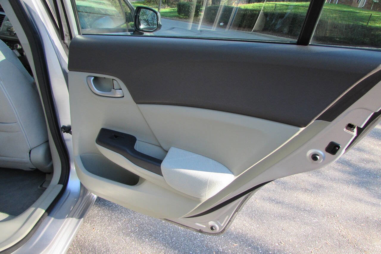 Used 2012 Honda Civic LX image 30