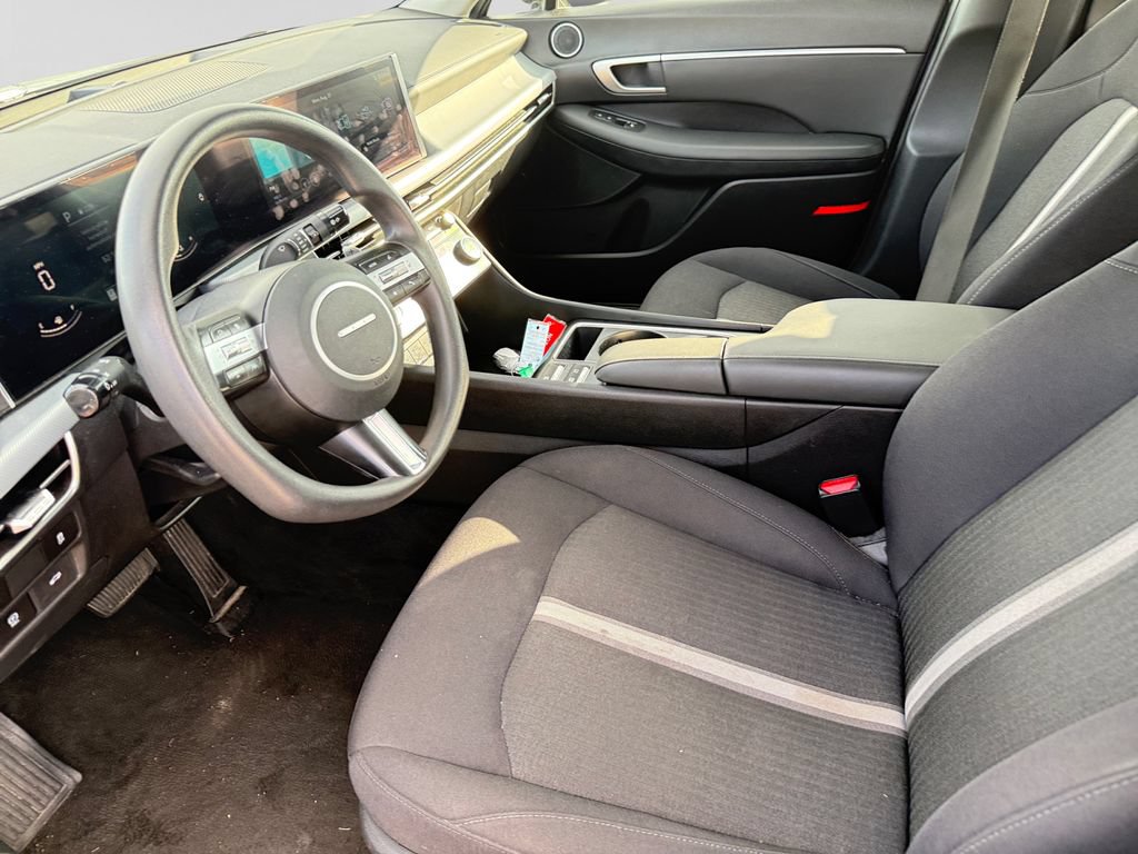 Used 2025 Hyundai Sonata SEL FWD image 20