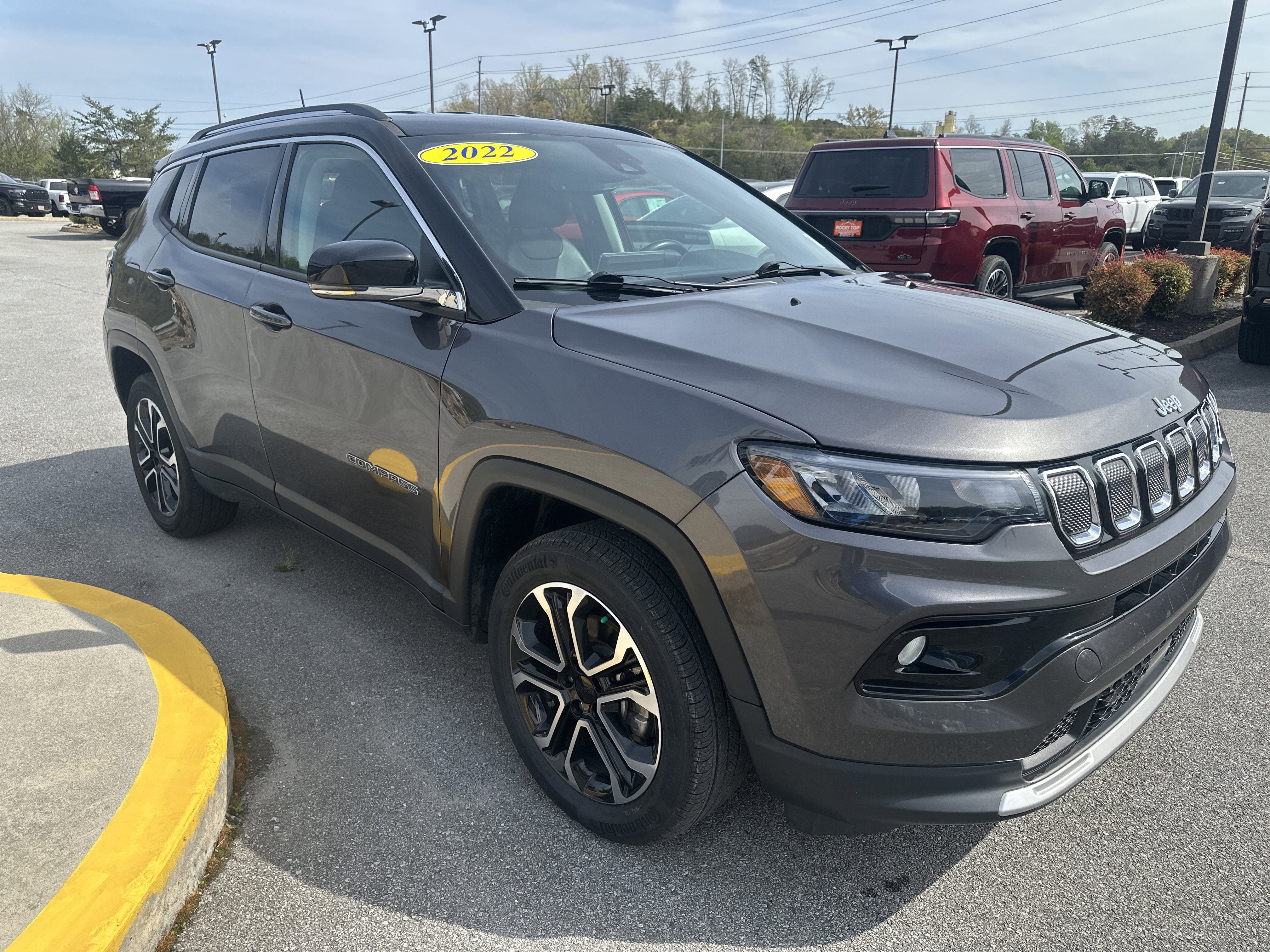 Used 2022 Jeep Compass Limited AWD/4WD image 4