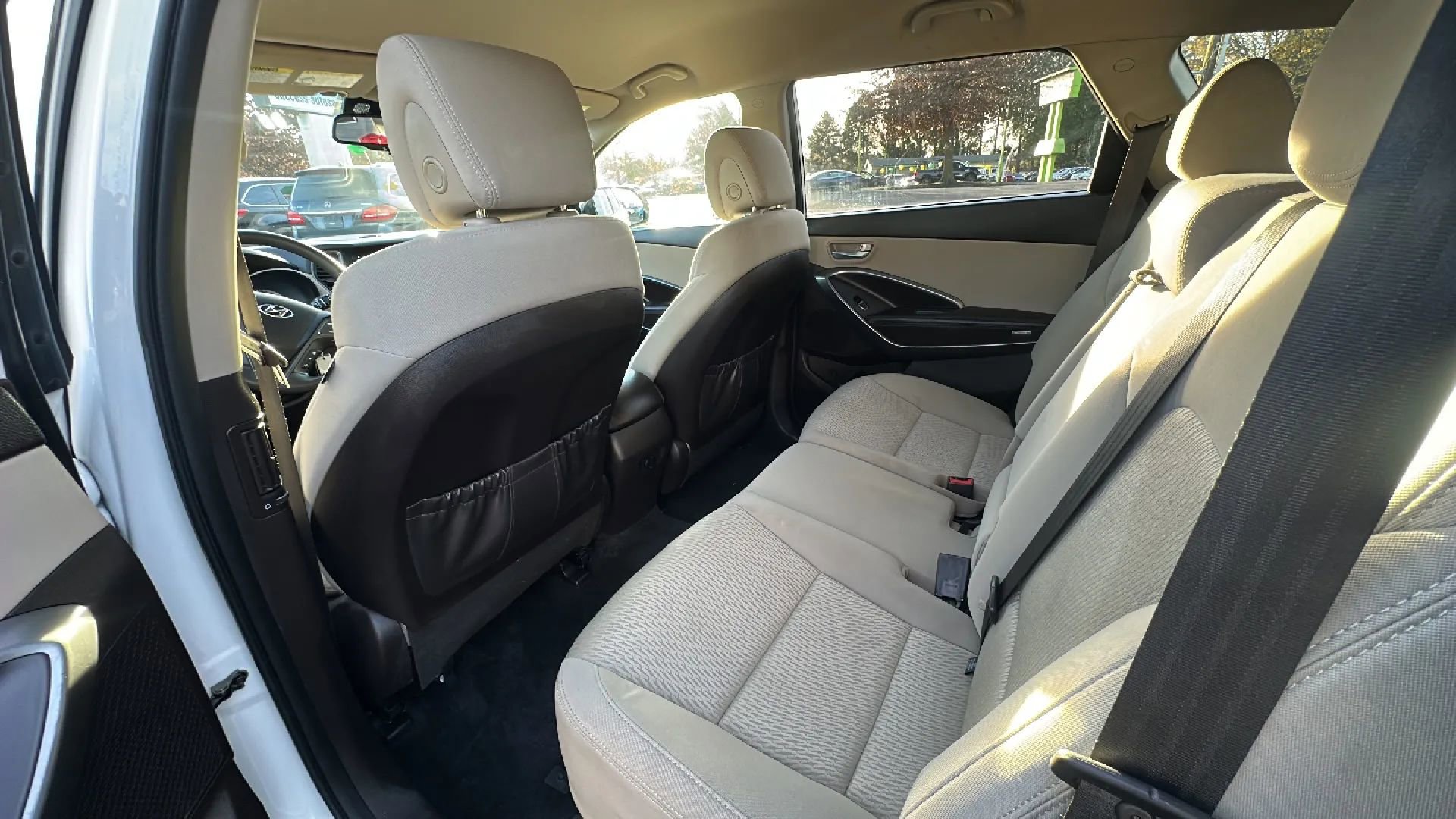 Used 2019 Hyundai Santa Fe XL SE image 9