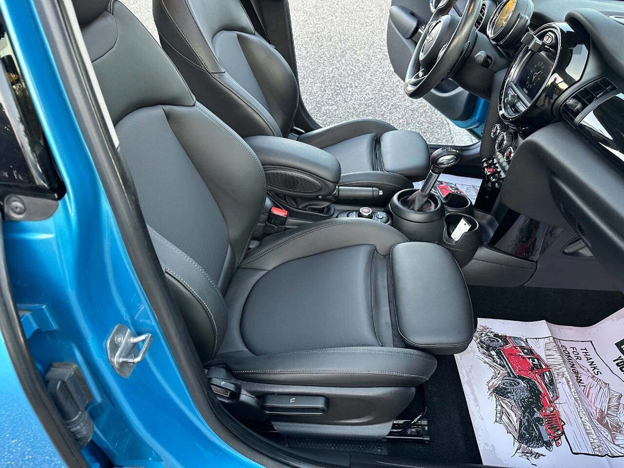 Used 2019 MINI Cooper S w/ Premium Package image 36