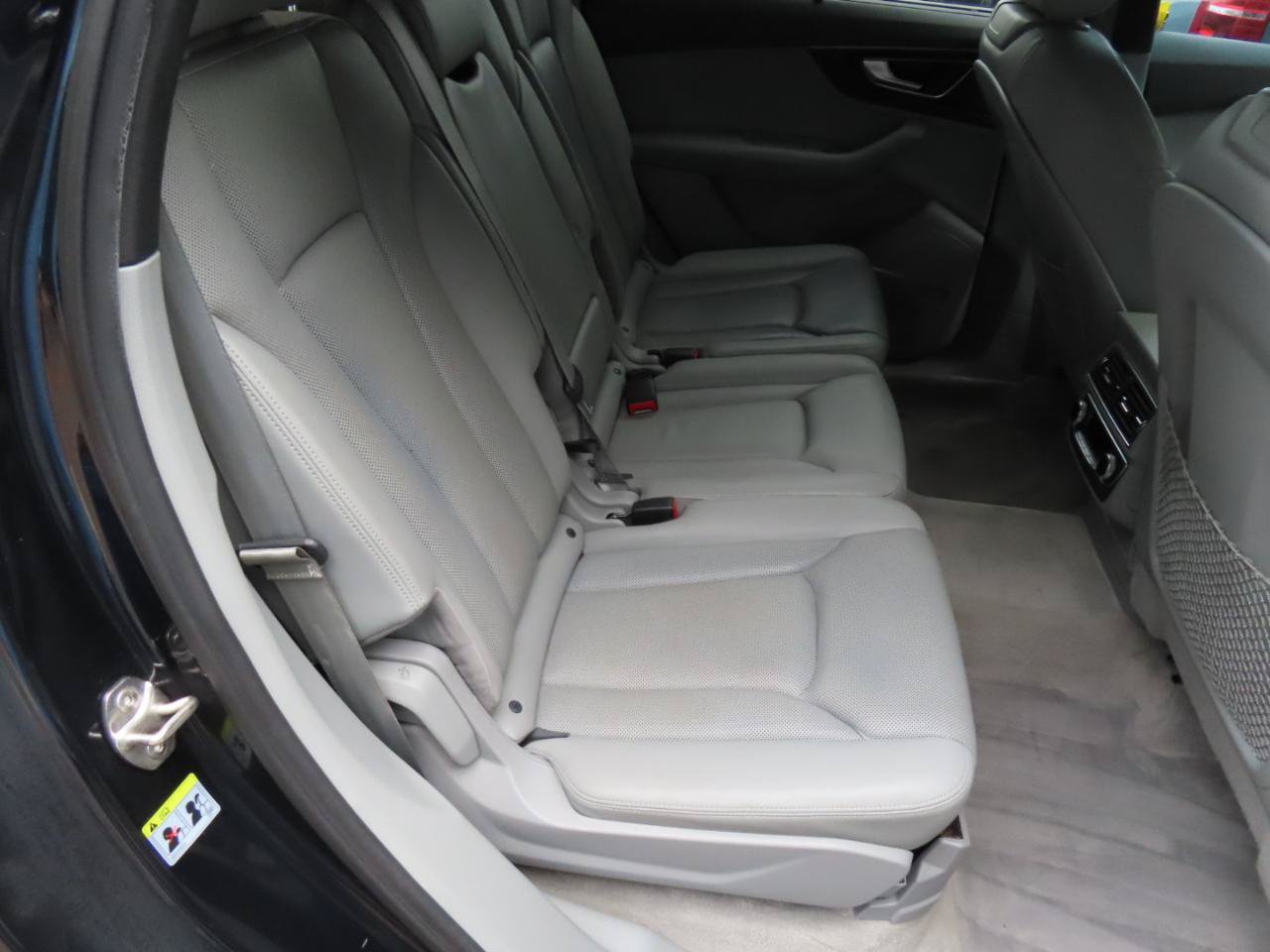 Used 2017 Audi Q7 3.0T Premium Plus AWD/4WD image 19
