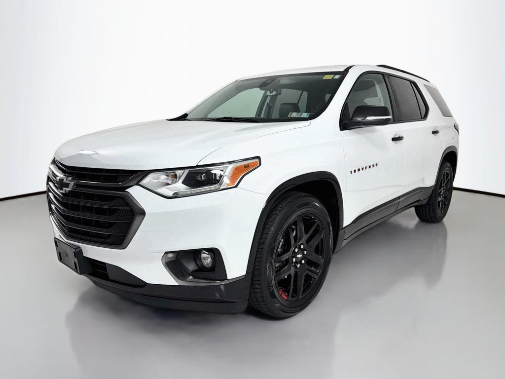 Used 2021 Chevrolet Traverse Premier w/ Redline Edition AWD/4WD image 3