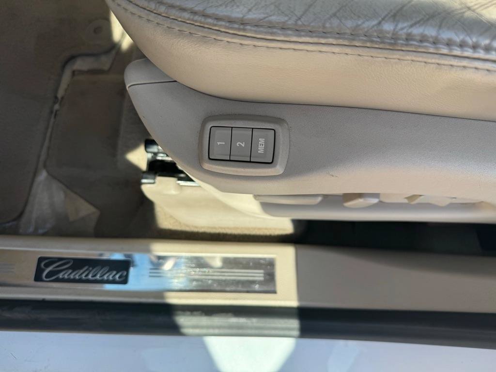 Used 2015 Cadillac SRX Performance w/ Driver Awareness Package FWD image 27