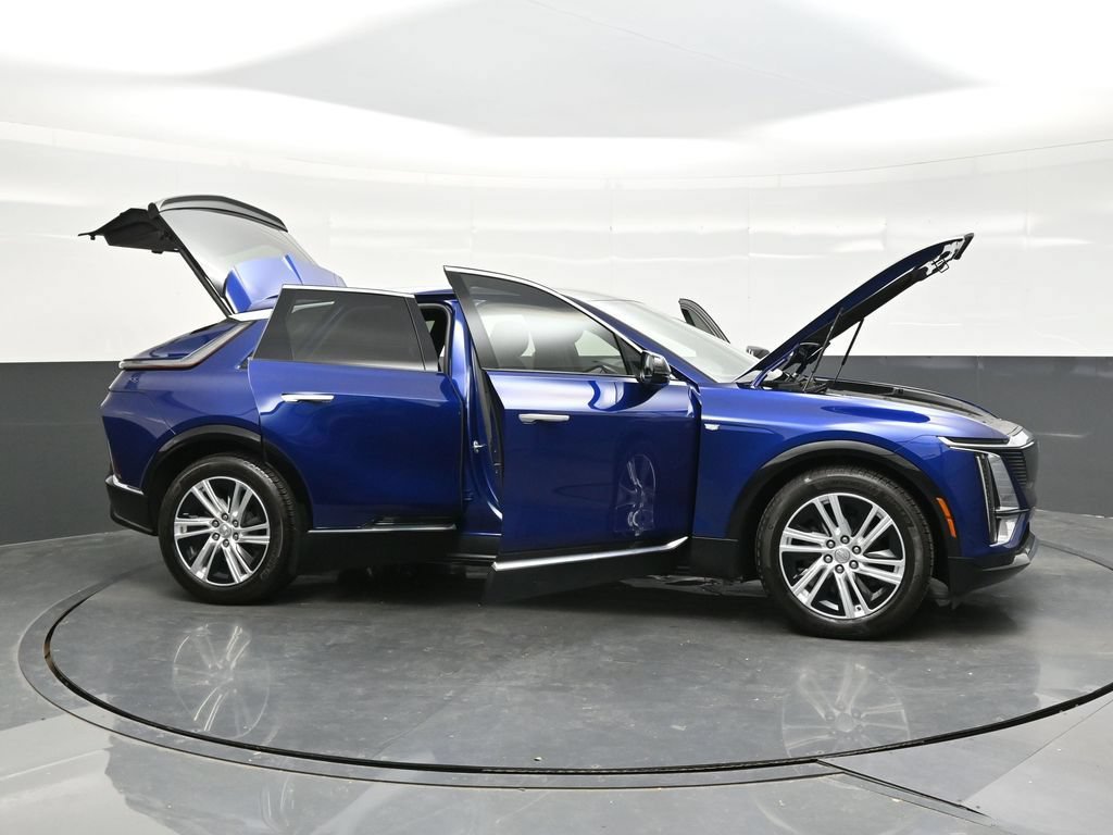 Certified 2024 Cadillac Lyriq Tech AWD/4WD image 37