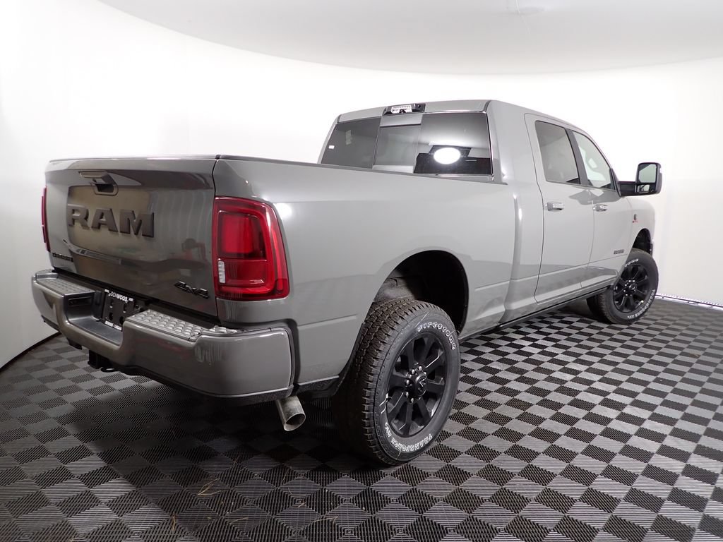 New 2026 RAM 2500 Laramie AWD/4WD image 18