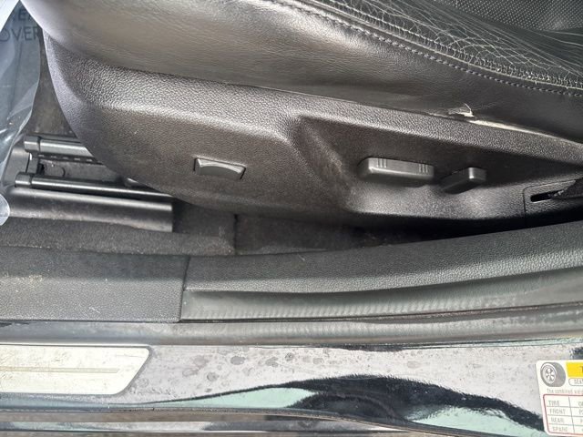 Used 2010 Cadillac CTS Premium image 23