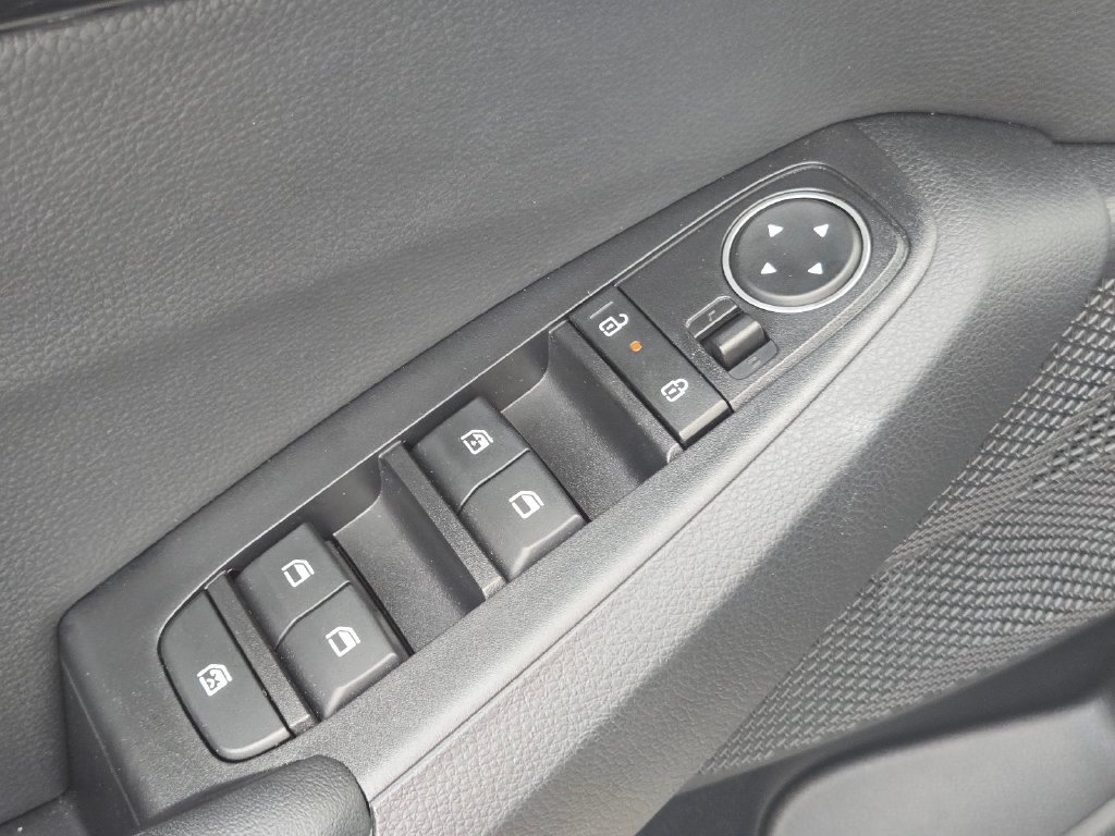 Certified 2025 Kia Seltos X-Line AWD/4WD image 15