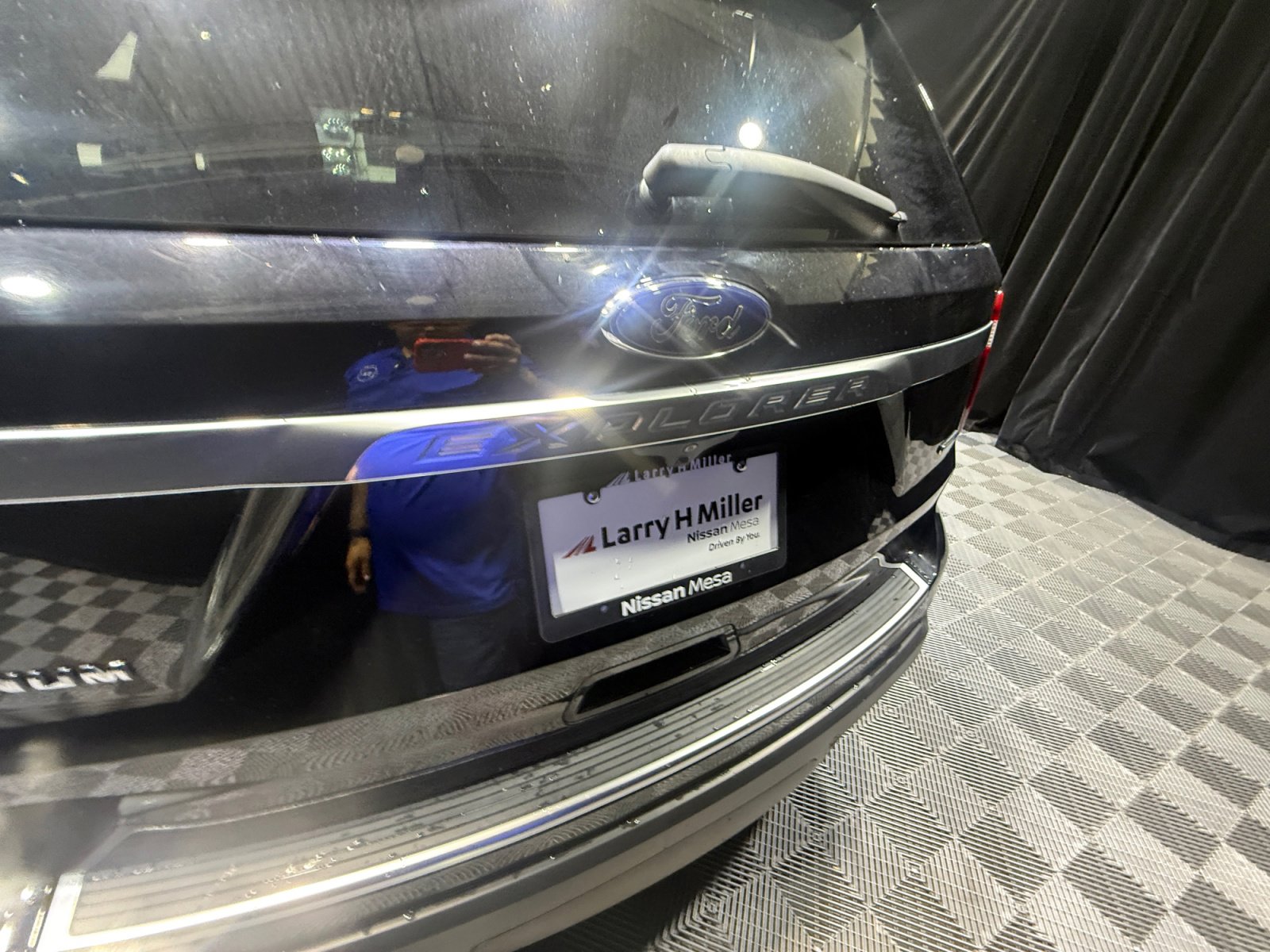 Used 2018 Ford Explorer Platinum AWD/4WD image 24