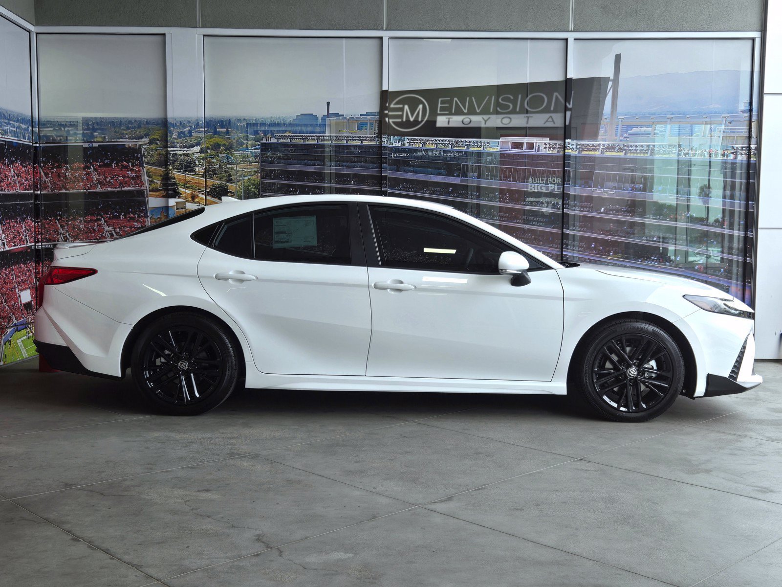 Certified 2026 Toyota Camry SE w/ Convenience Package FWD image 4