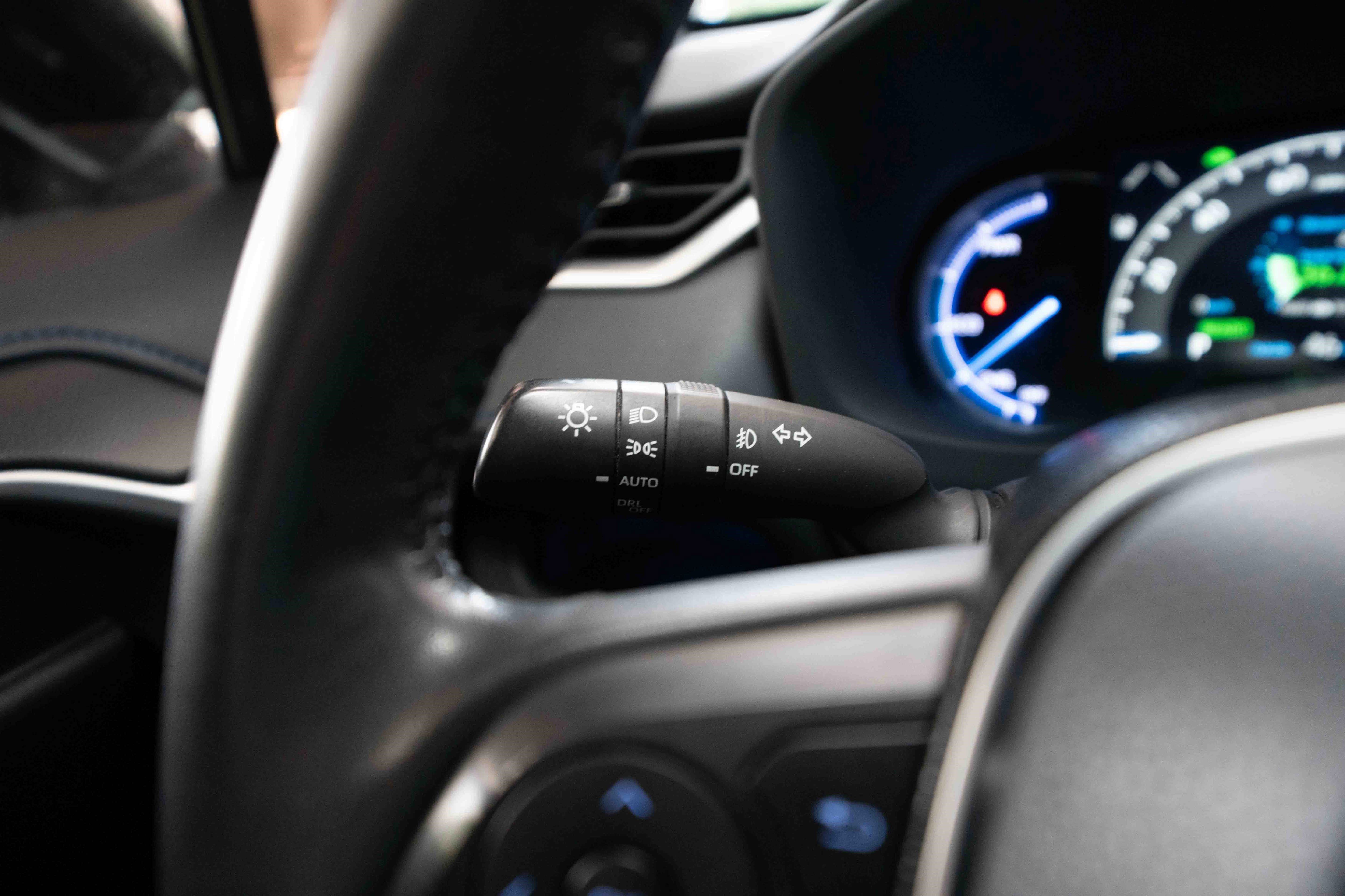 Used 2020 Toyota RAV4 XSE AWD/4WD image 13